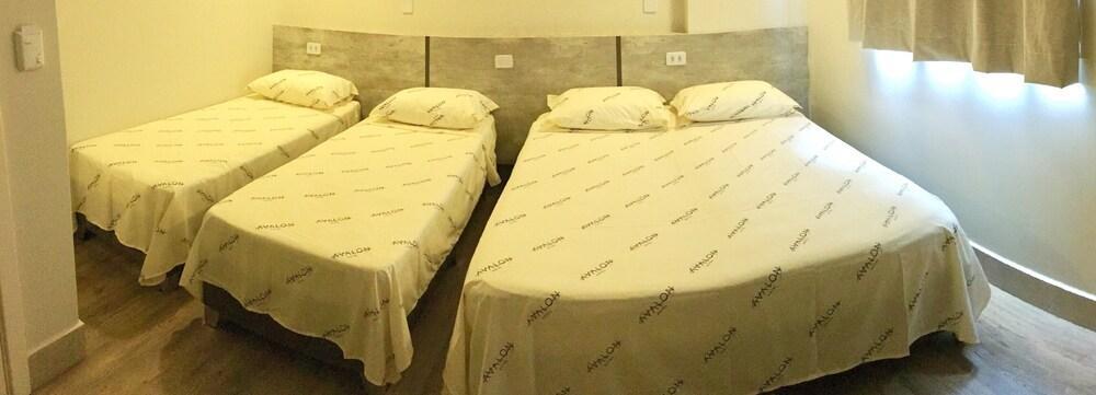 Hotel Avalon Maringa Economico Eksteriør bilde