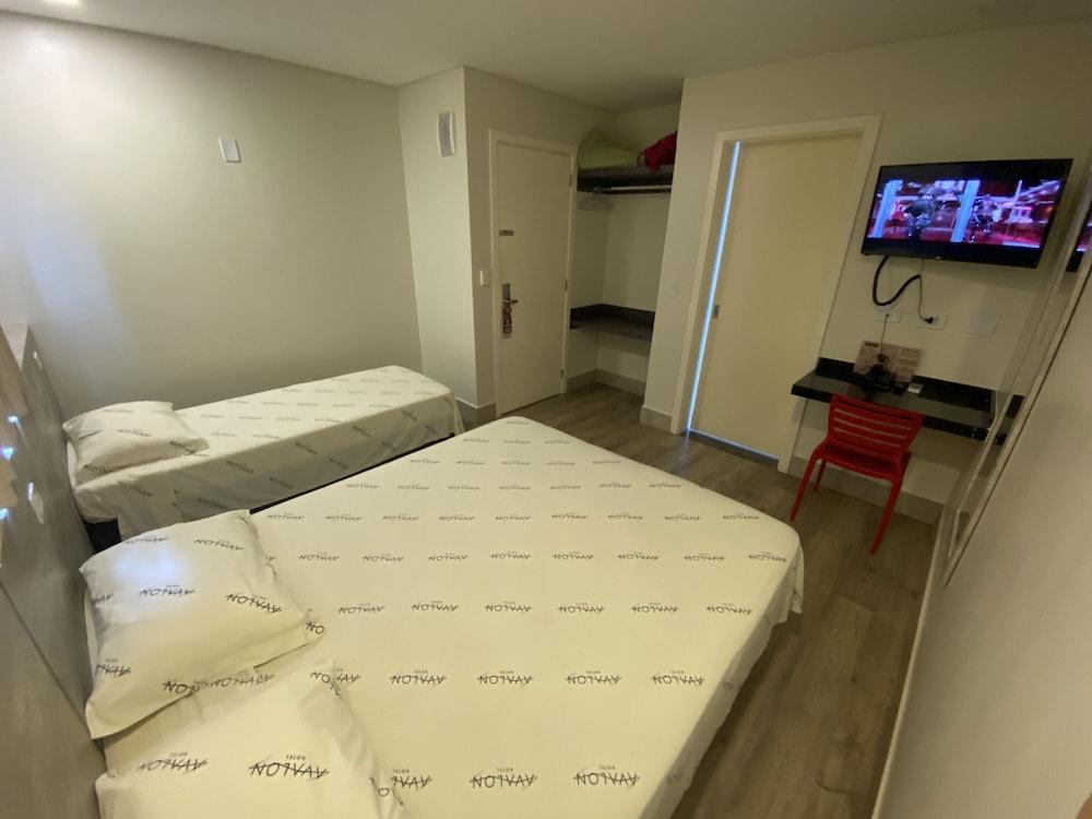 Hotel Avalon Maringa Economico Eksteriør bilde