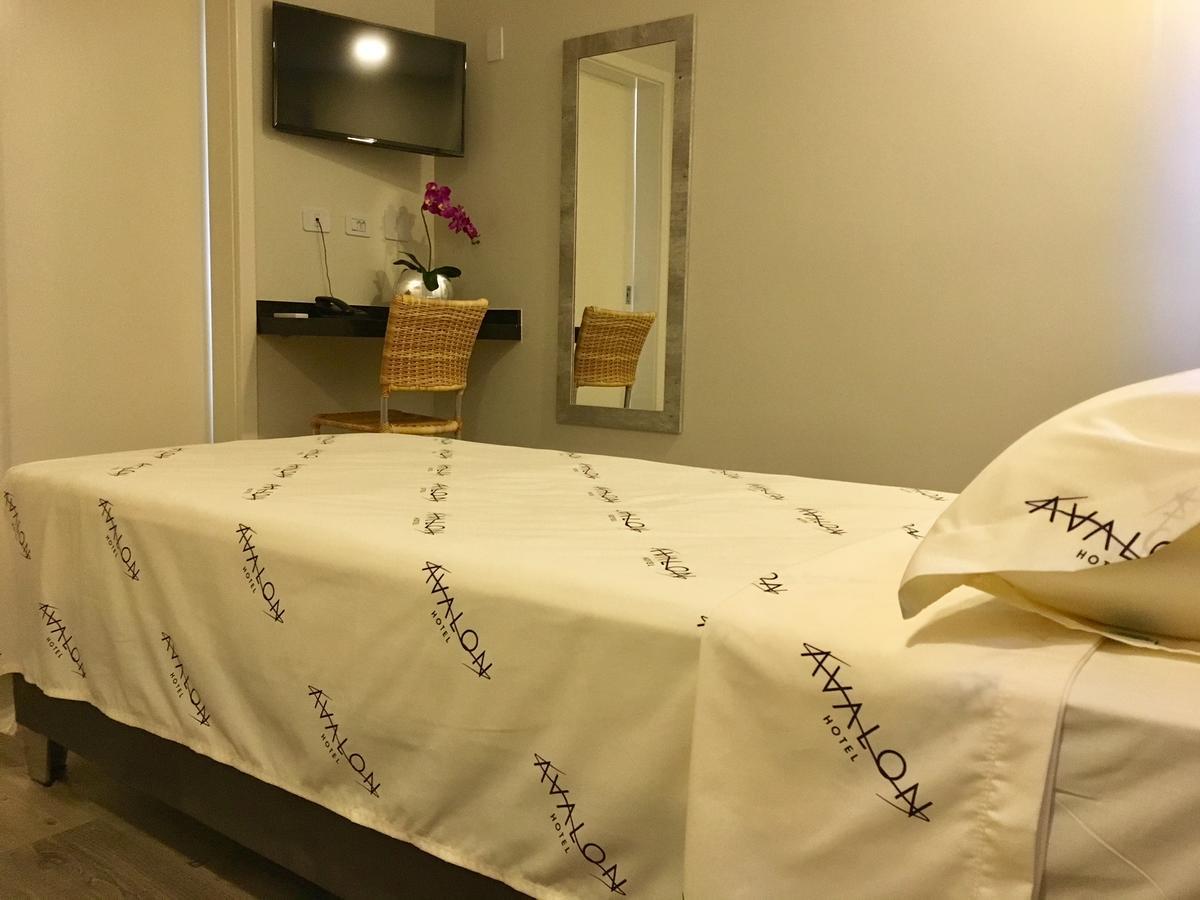 Hotel Avalon Maringa Economico Eksteriør bilde